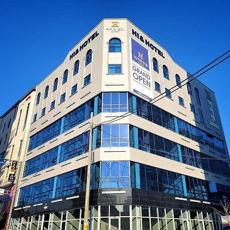 Hi& Hotel Пхьонтхек Екстер'єр фото